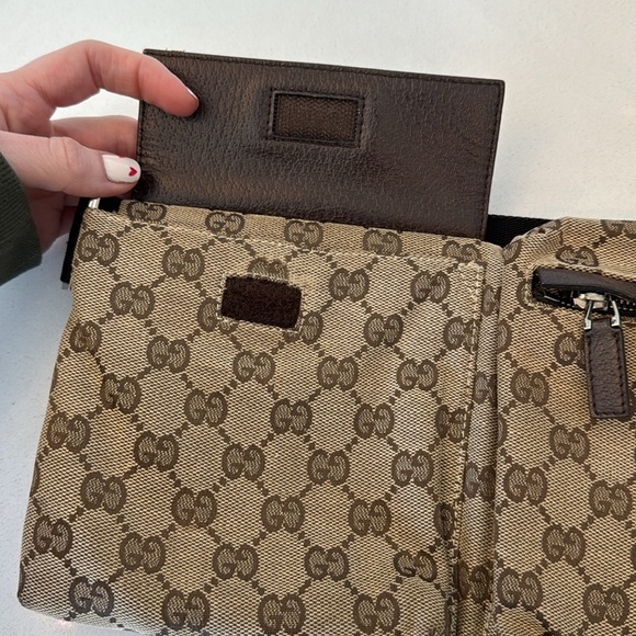 🔥GUCCI MONOGRAM CROSSBODY BELT BAG🔥 - Picture 5 of 15